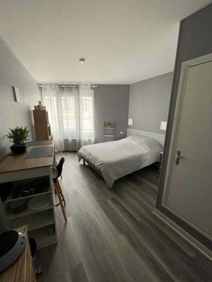 Studio Centre Ville บัวร์ ภายนอก รูปภาพ